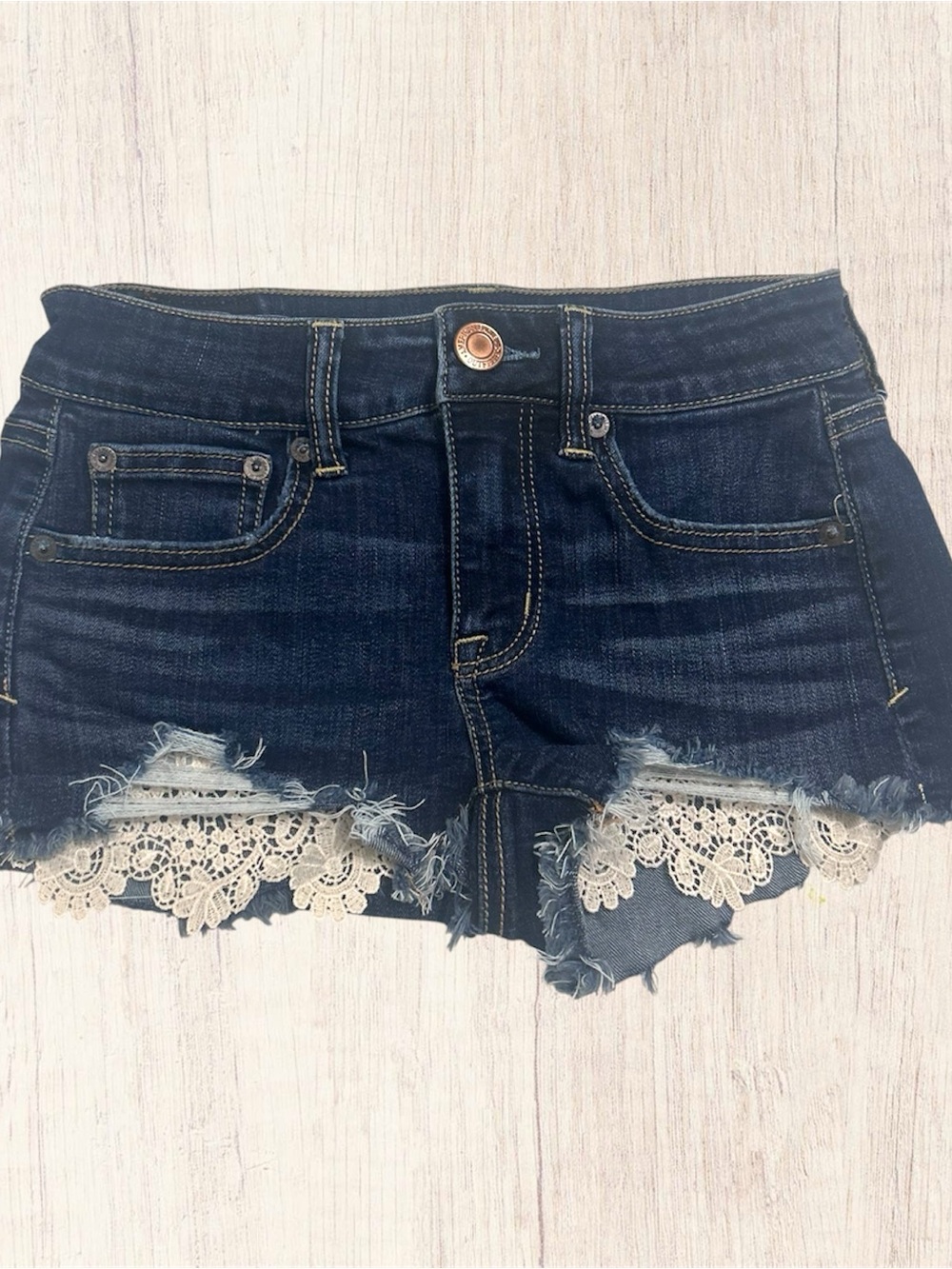 American Eagle Shortie Denim Shorts Crochet Lace Pocket Dark Wash Women’s 00
